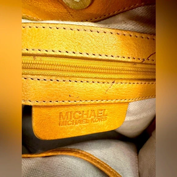 Michael Kors Shoulder Bag - Picture 11 of 12